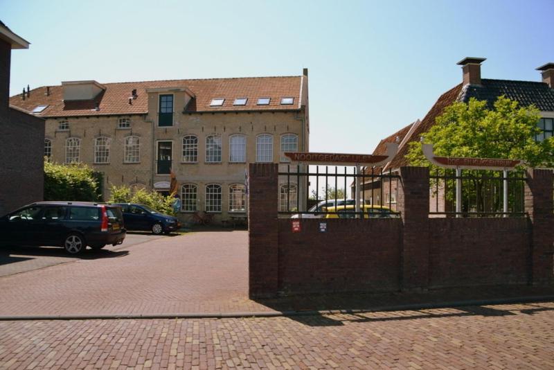Stadsherberg 'Het Wapen Van Ijlst' Exterior photo