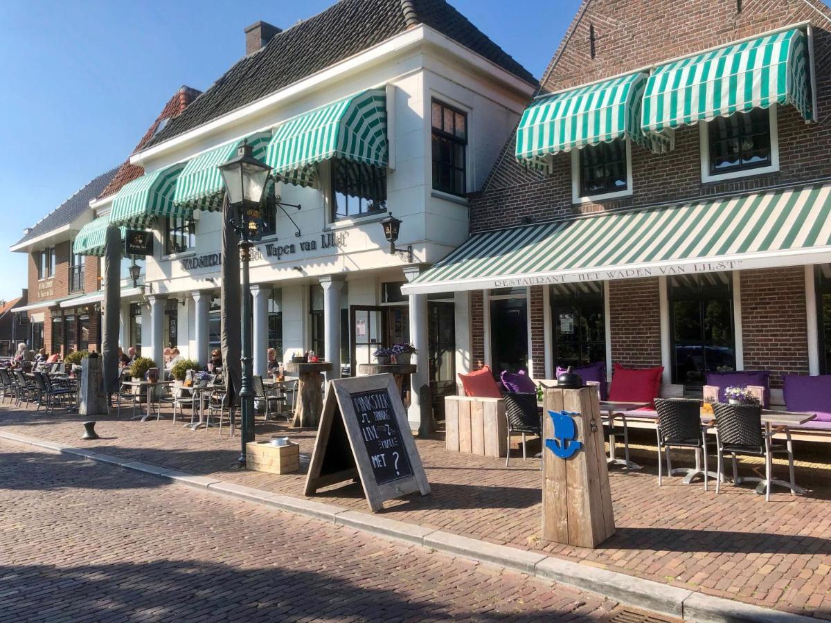 Stadsherberg 'Het Wapen Van Ijlst' Exterior photo