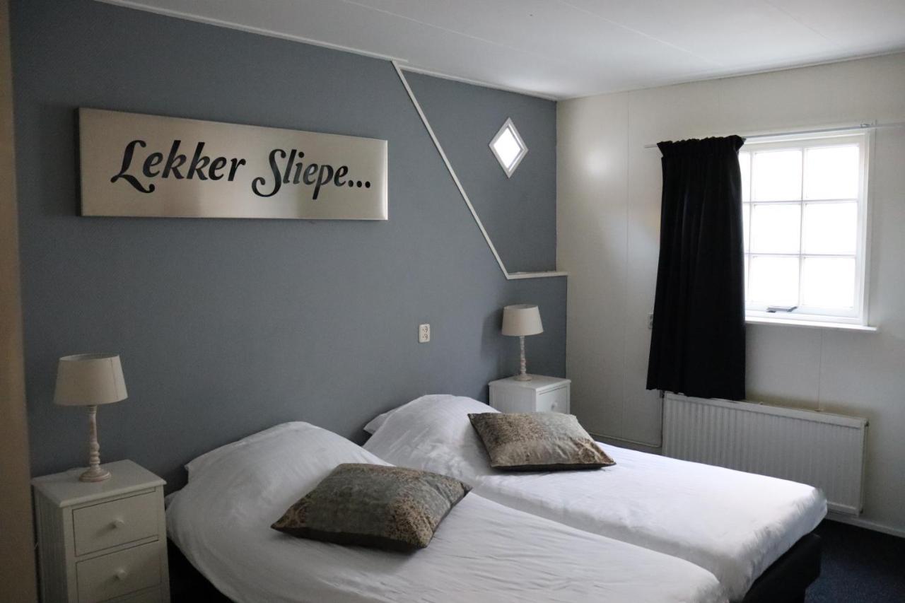 Stadsherberg 'Het Wapen Van Ijlst' Exterior photo